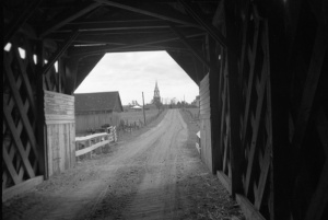 Pont couvert et clocher