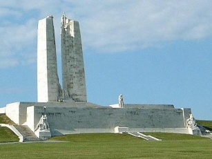 Vue d'ensemble du monument du Canada à Vimy, 2006