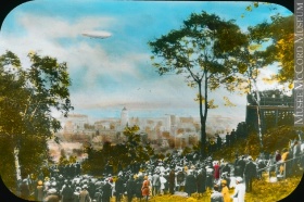 Crowd on Mount Royal watching the R-100 airship, Montreal, QC, 1930
