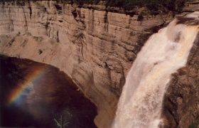 Chute Vauréal, 2002, © Geneviève Brisson