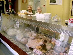 Madame et monsieur Diodati, qui produisaient le fromage de chèvre Montefino à Les Cèdres (Montérégie) en 2006