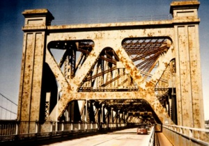 Maintenance problems on the Quebec Bridge, 1978
