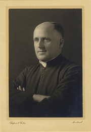 Albert Tessier, priest, BAnQ